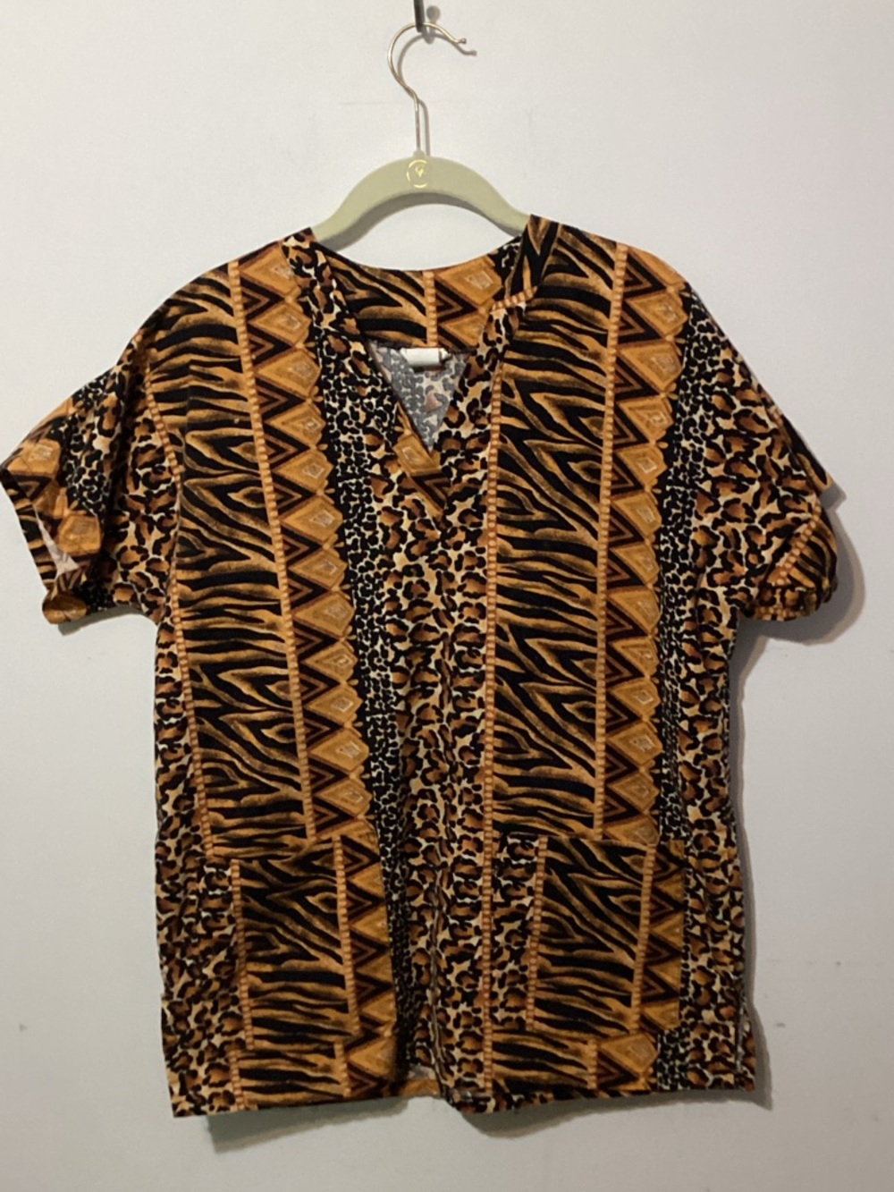 Vintage Mad About Scrubs Safari Animal Print Scrub Top Medium Y2K/90s Boho